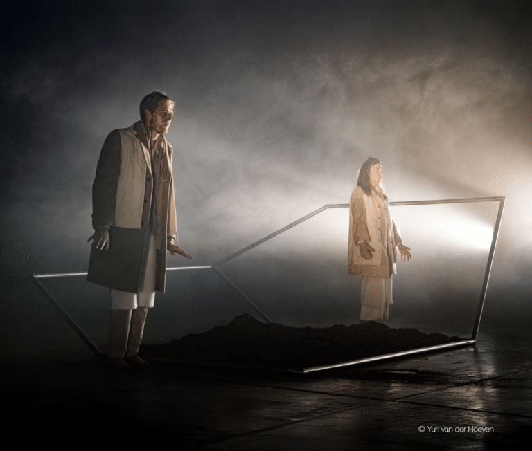 Roeshoofd: Er gaat iemand komen – voorstelling GC De Pit met de leerlingen van dramalab